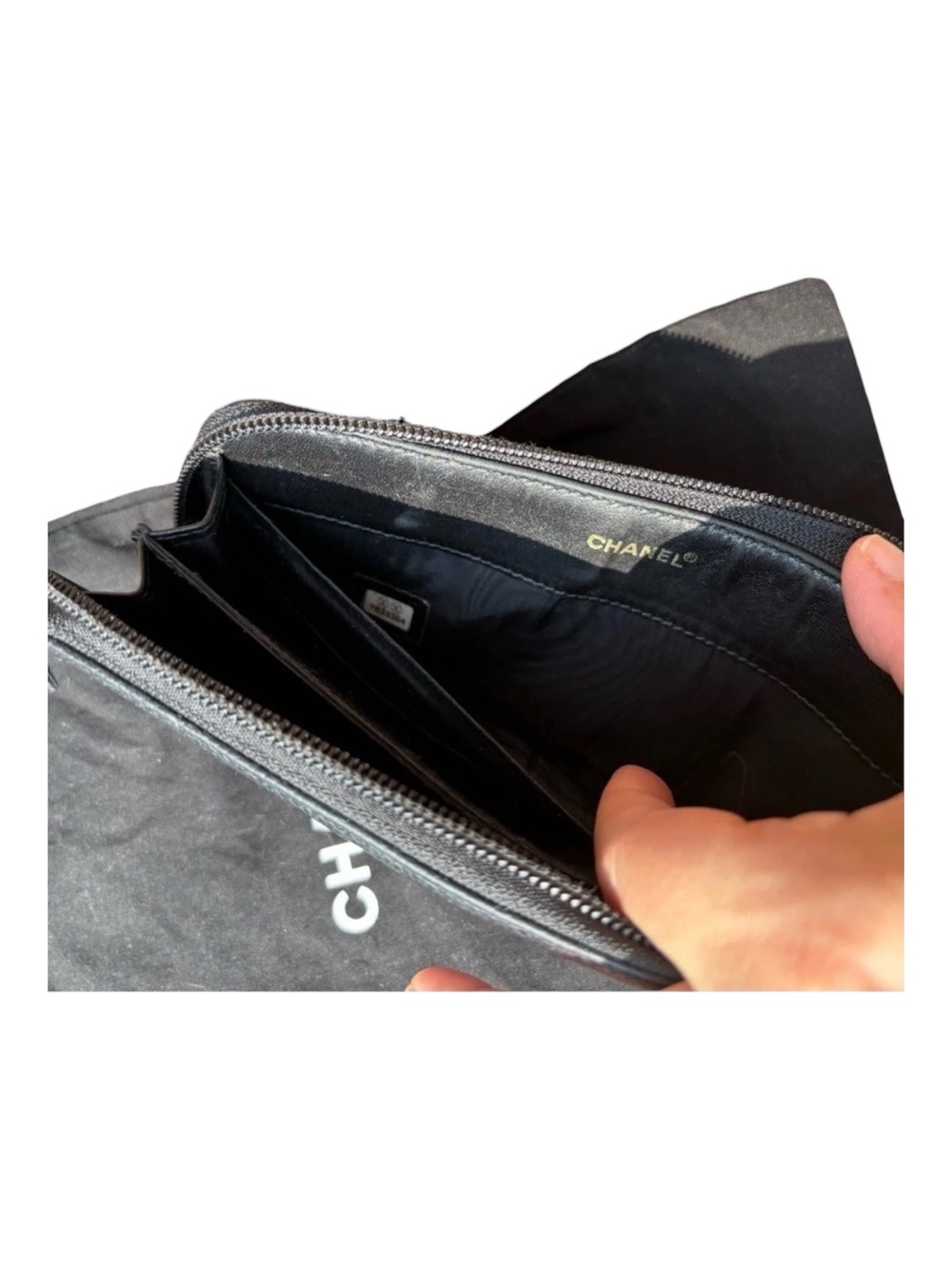 CHANEL Black wallet caviar Leather Zip around Wallet with dust bag - Picture 8 of 16
